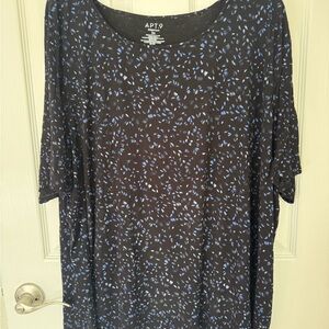 Apt. 9 Women's Black and Blue Patterned Tee